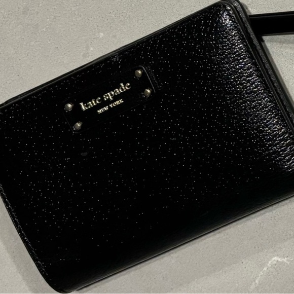 KATE SPADE Wallet Medium Bifold - Picture 5 of 9